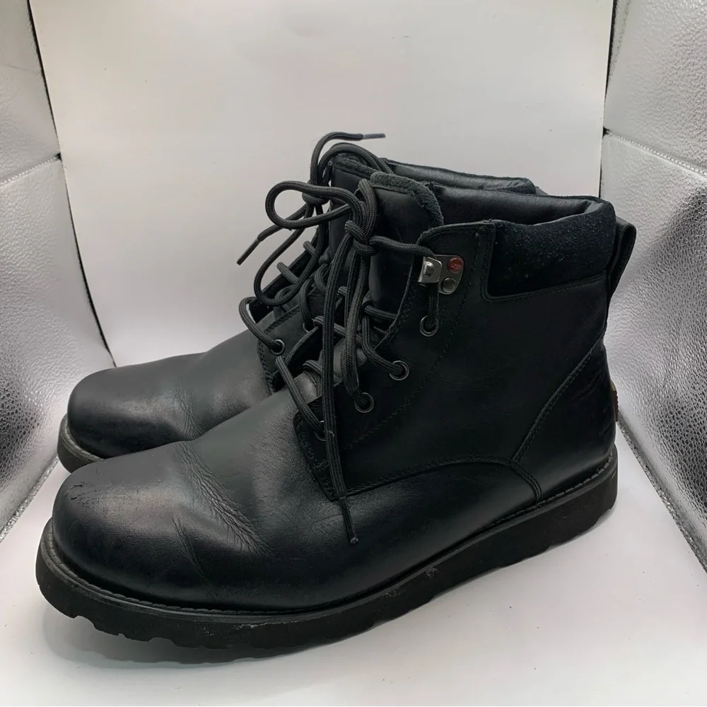 UGG Men's Seton Waterproof Chukka Boot Size12 GUC per owned black leather winter